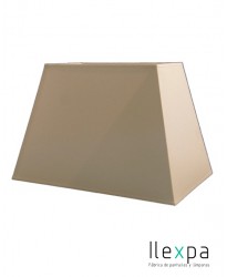 Cuadrada canto vivo conica